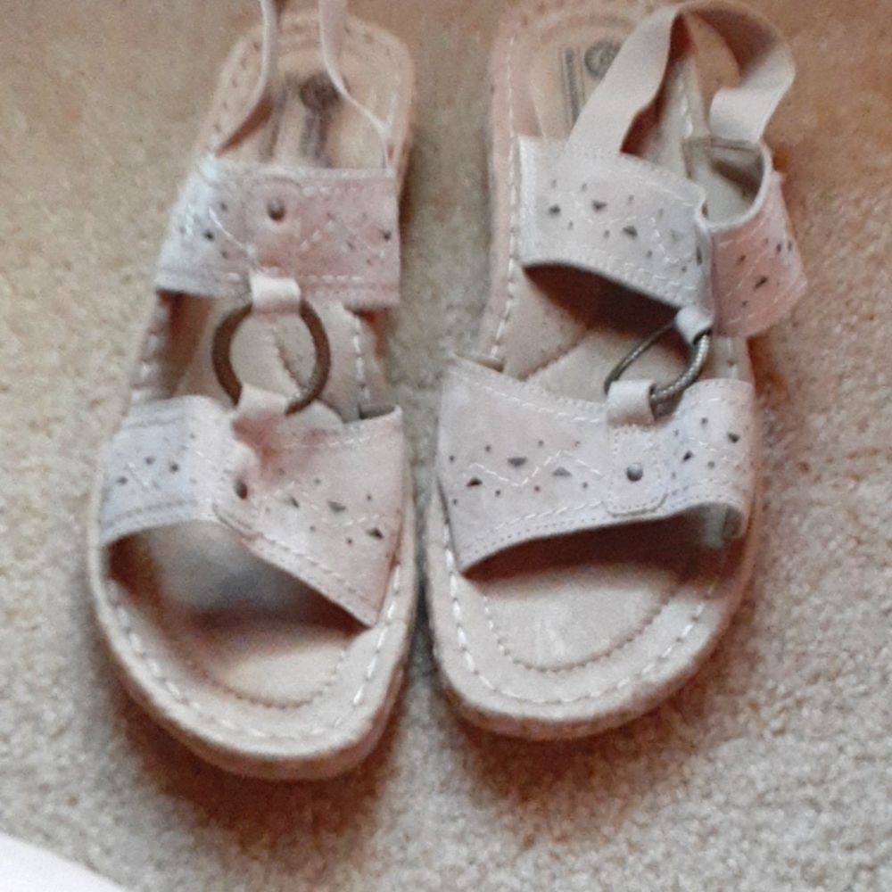 Earth spirit sandles  size 10